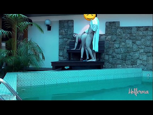 ❤️ Boss invitéiert Déngschtmeedchen an de Pool, mee konnt net engem waarm widderstoen ❌ Porno op lb.nomescriativos.top
