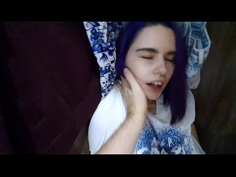 ❤️ Fannt meng Schwëster am Kleederschaf an huet hatt gehollef ❌ Porno op lb.nomescriativos.top